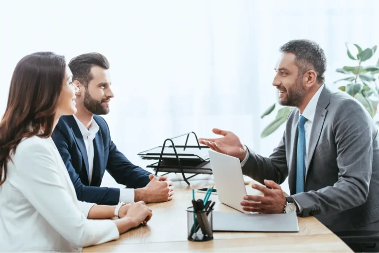 advisor meeting with investors